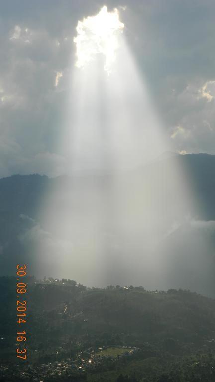 The River View Homestay Kurseong 외부 사진